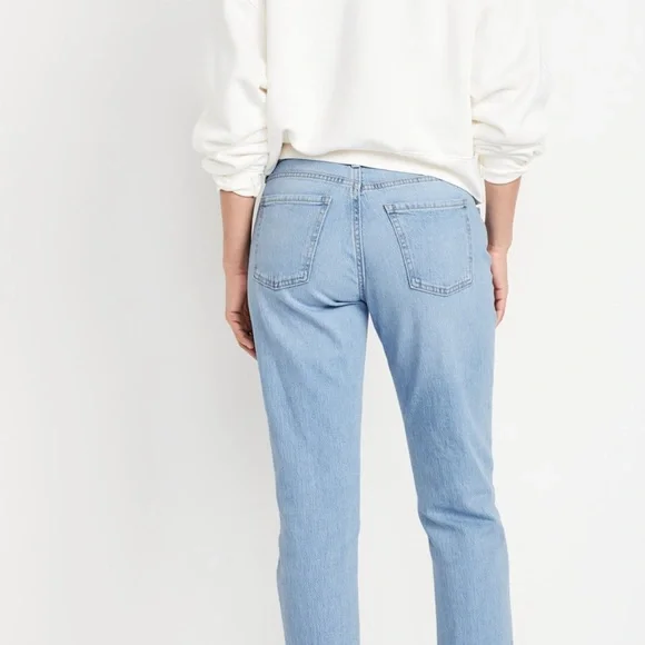 Old Navy Women's Dark and Light Blue Boyfriend Jeans - Picture 3 of 5